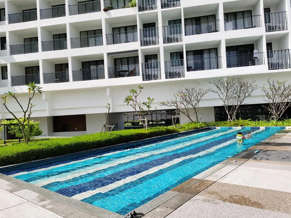 Lm Homeya 3 Bdrm Coastline View Condo For 4-14 Pax With Netflix & Coway Water Purifier Tanjung Tokong 0*,